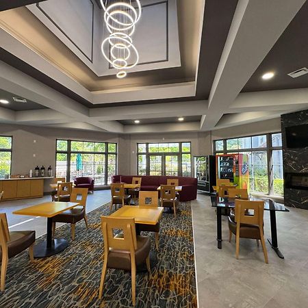 Hotel La Quinta By Wyndham Raleigh Cary Exterior foto